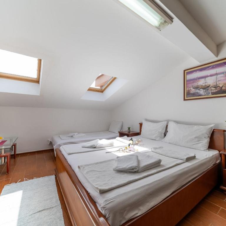 SMS Apartments - Studio with Terrace - 5