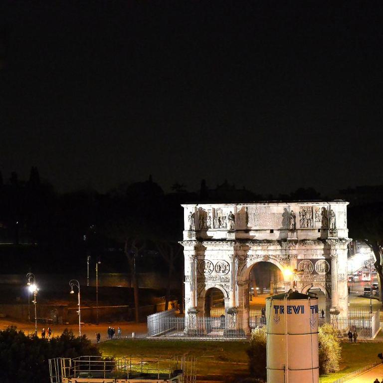 Balcony Colosseum View - Appartamento con 2 Camere da Letto - 13