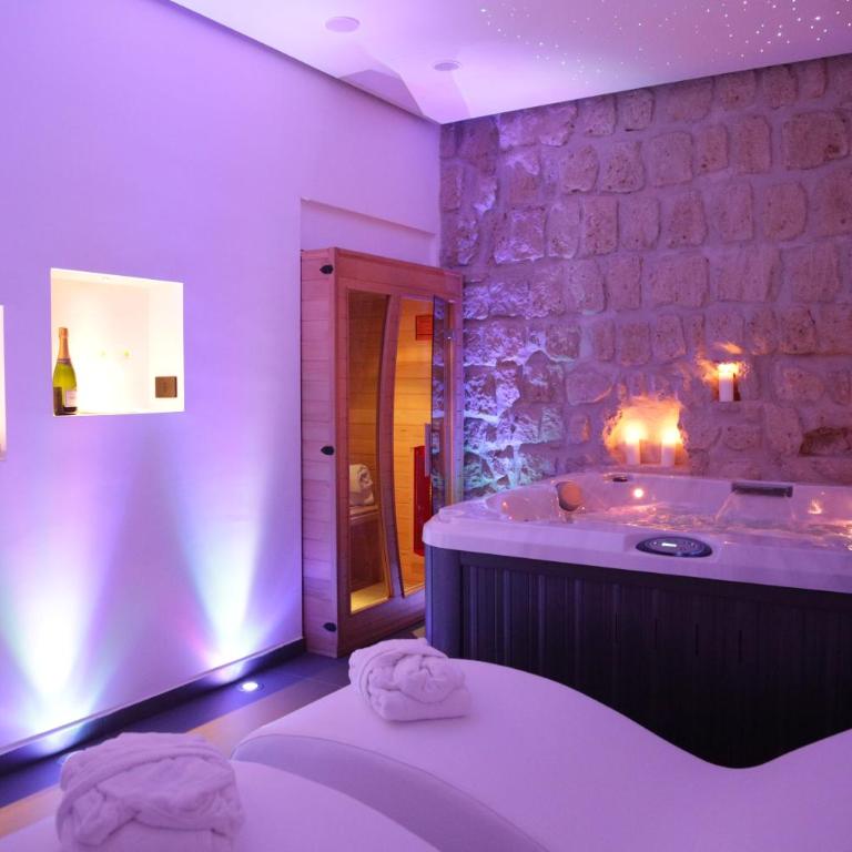 Cellamare Suite & Spa - Standard Double Room with Spa Access - 1