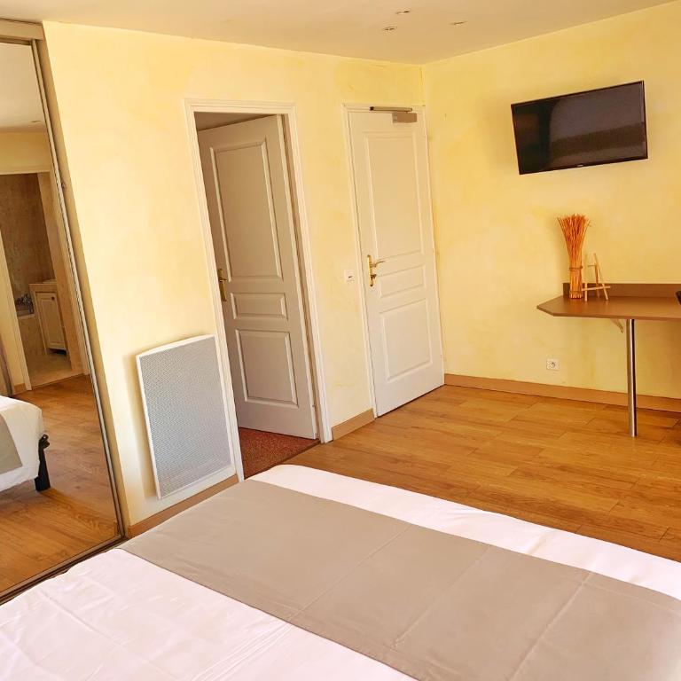 Hôtel Beau Soleil - Suite - Vue sur Mer - 5