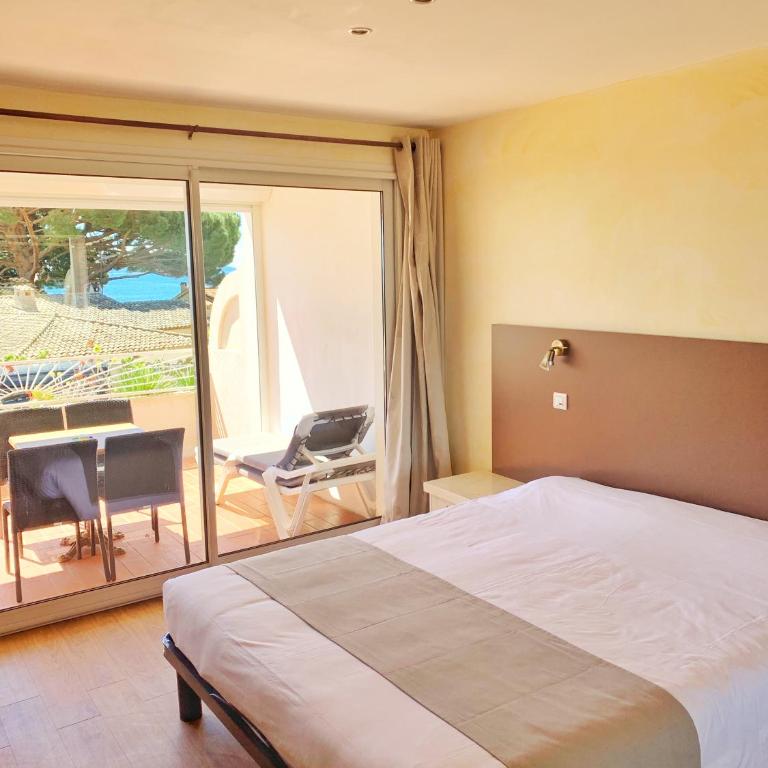 Hôtel Beau Soleil - Suite - Vue sur Mer - 6