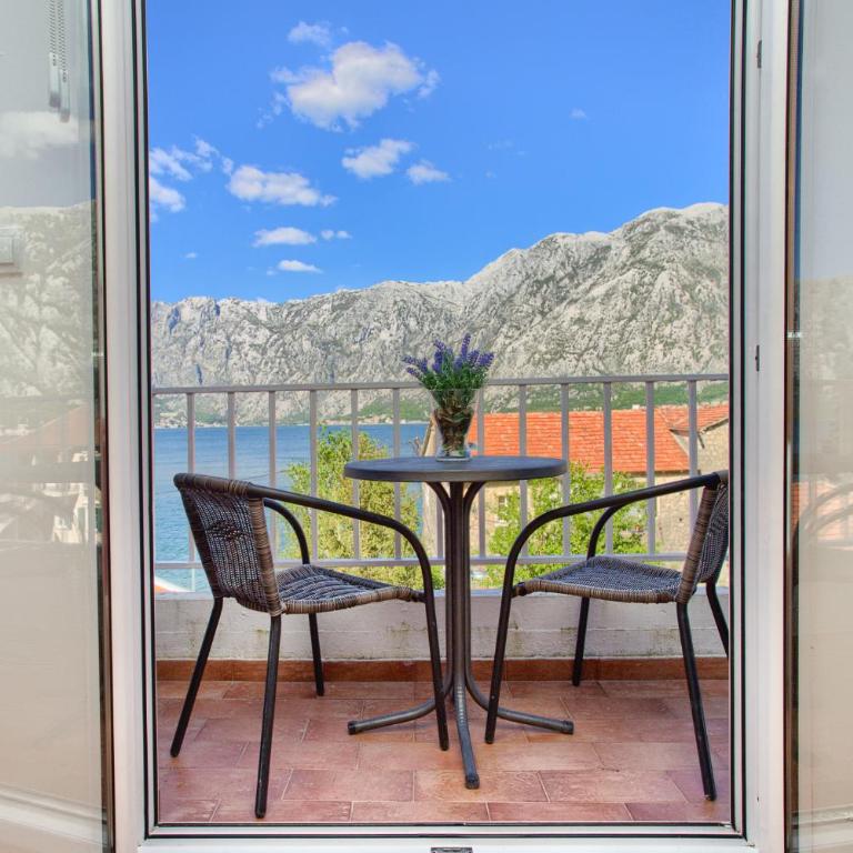 Apartments Ivanović - One-Bedroom Apartment with Sea View - 10