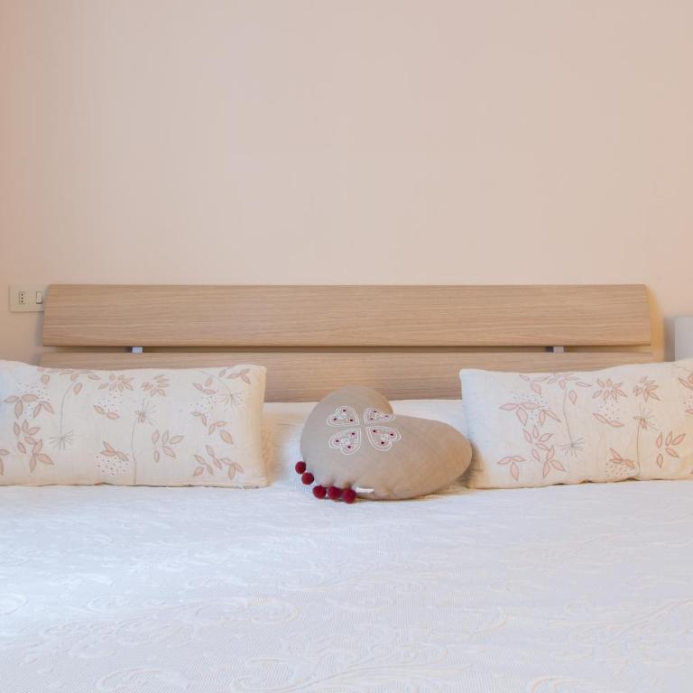 Casa Vacanza Fontana Del Delfino - Appartamento con 2 Camere da Letto (4 Adulti) - 9