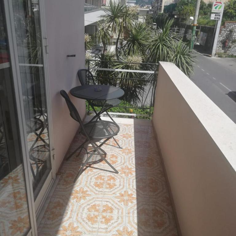 Maison Flavia - Three-Bedroom Apartment - 32