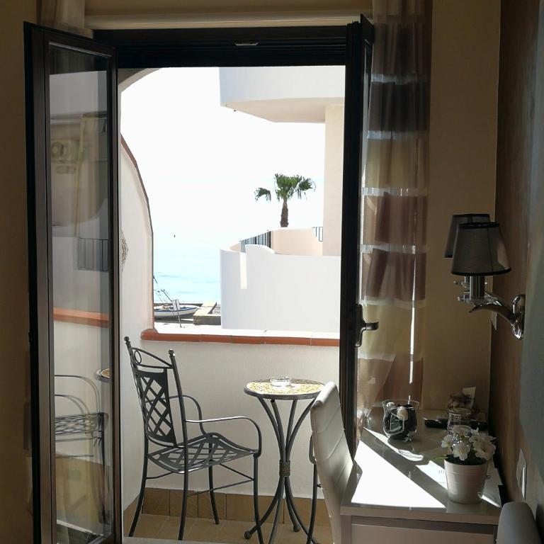 B&B Il Mare degli Dei - Camera Deluxe Matrimoniale con Vista Mare - 14