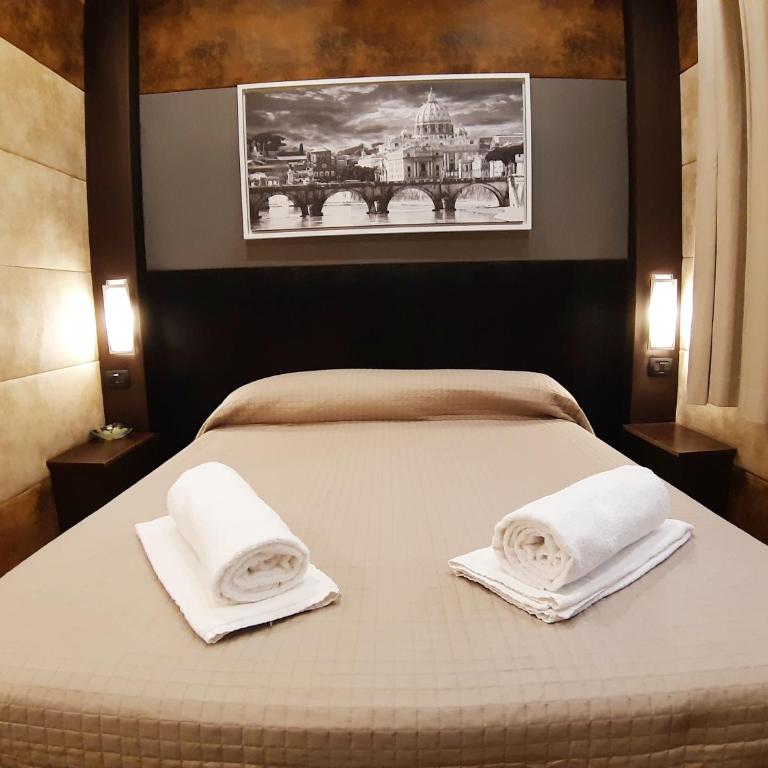Gialli Vatican Guesthouse - Double Room with Private Bathroom - 10