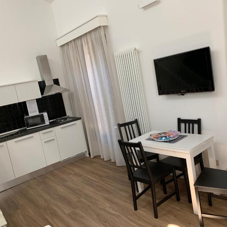 Residence Cavour 63 - Monolocale Superior - 7