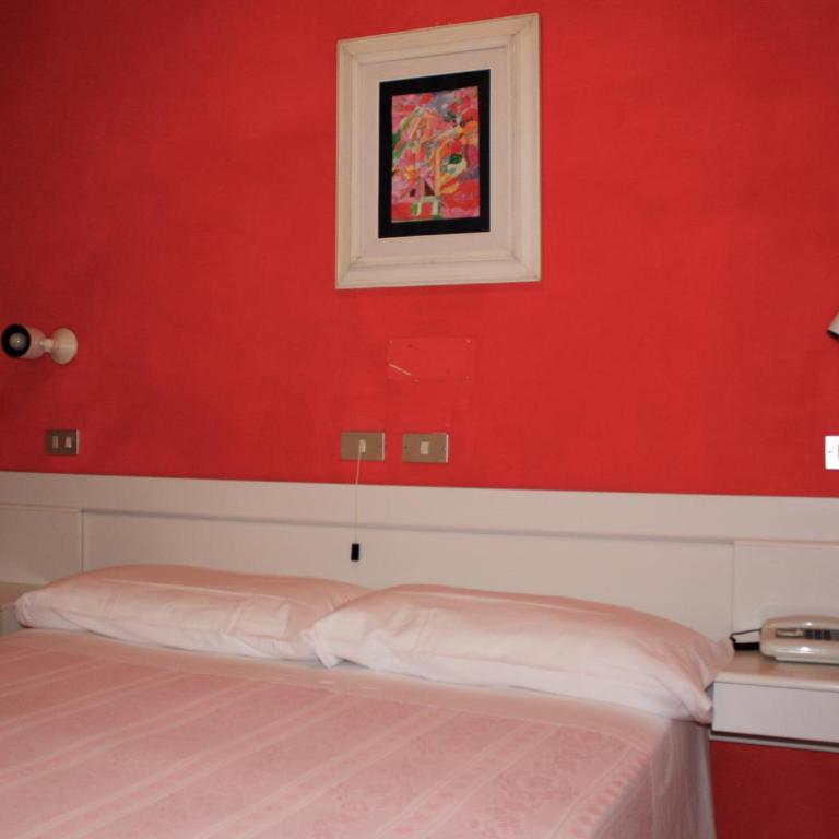 Albergo Villa Dionori - Camera Matrimoniale/Doppia con Letti Singoli - 10