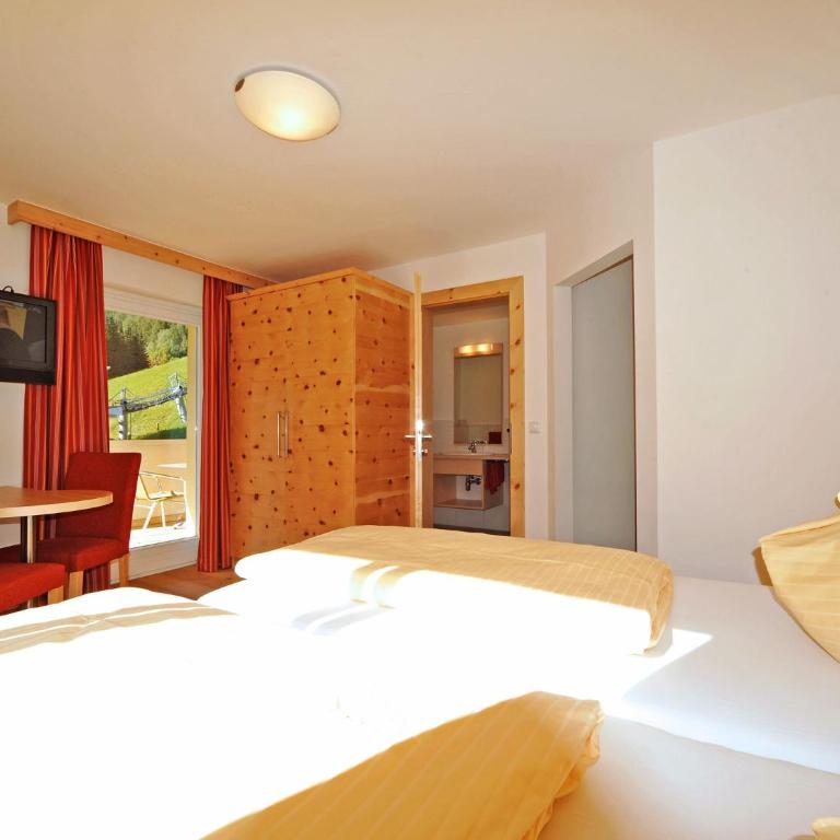 Pension Bergkristall - Studio mit Balkon - 4