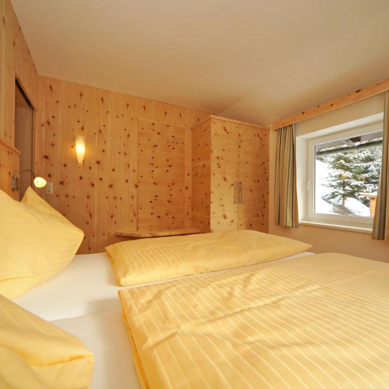 Pension Bergkristall - Apartment mit Blick auf die Berge - 3