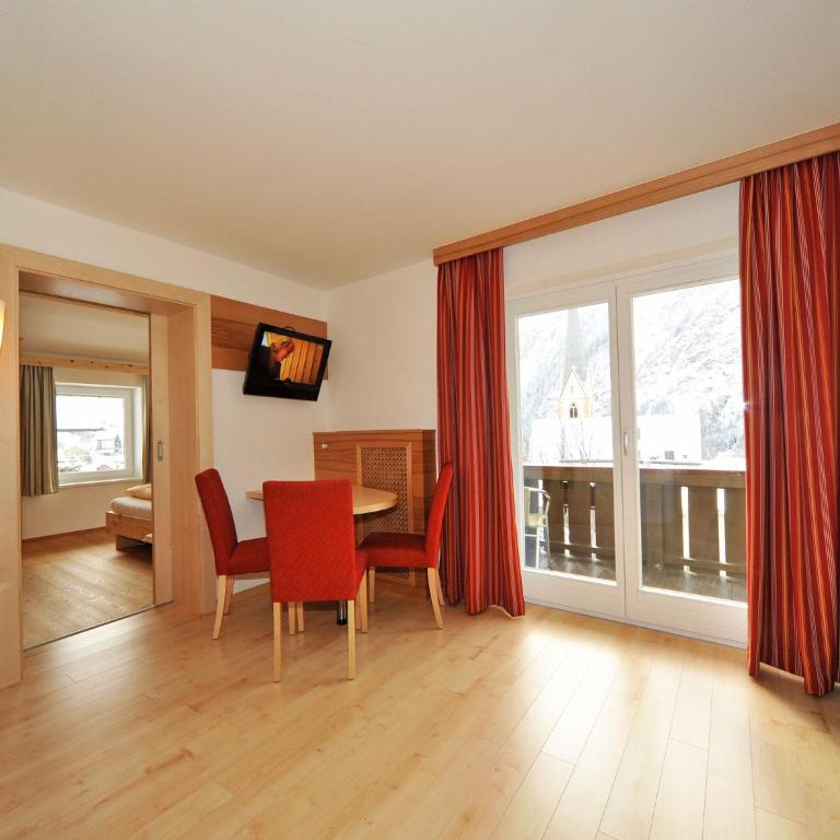 Pension Bergkristall - Apartment mit Blick auf die Berge - 4