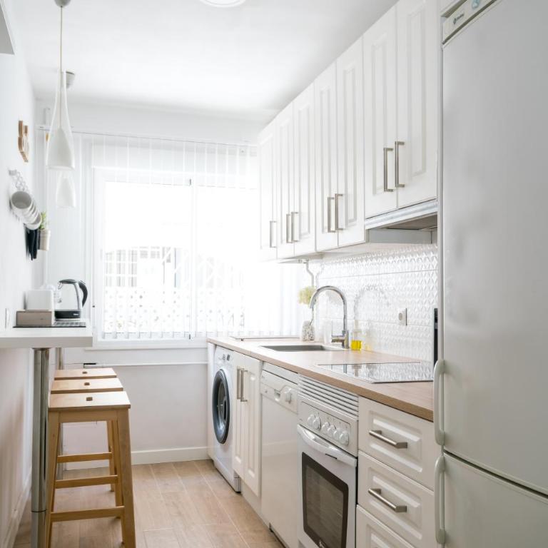 TRIANA 3 Bedrooms & 2 bath Parking Included - Apartamento de 3 dormitorios - 22