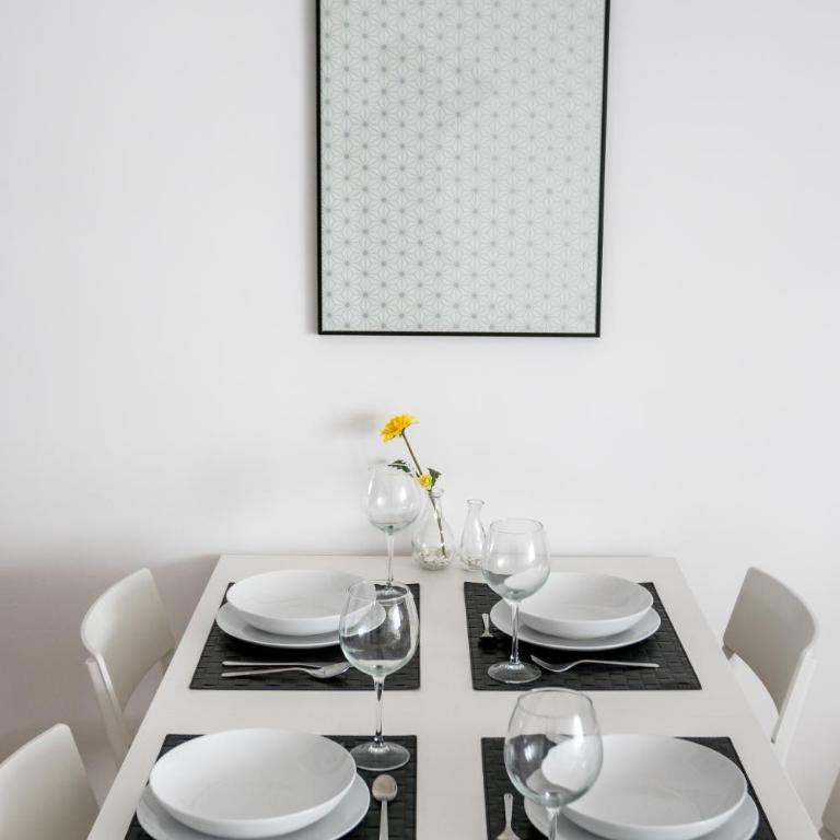 TRIANA 3 Bedrooms & 2 bath Parking Included - Apartamento de 3 dormitorios - 12