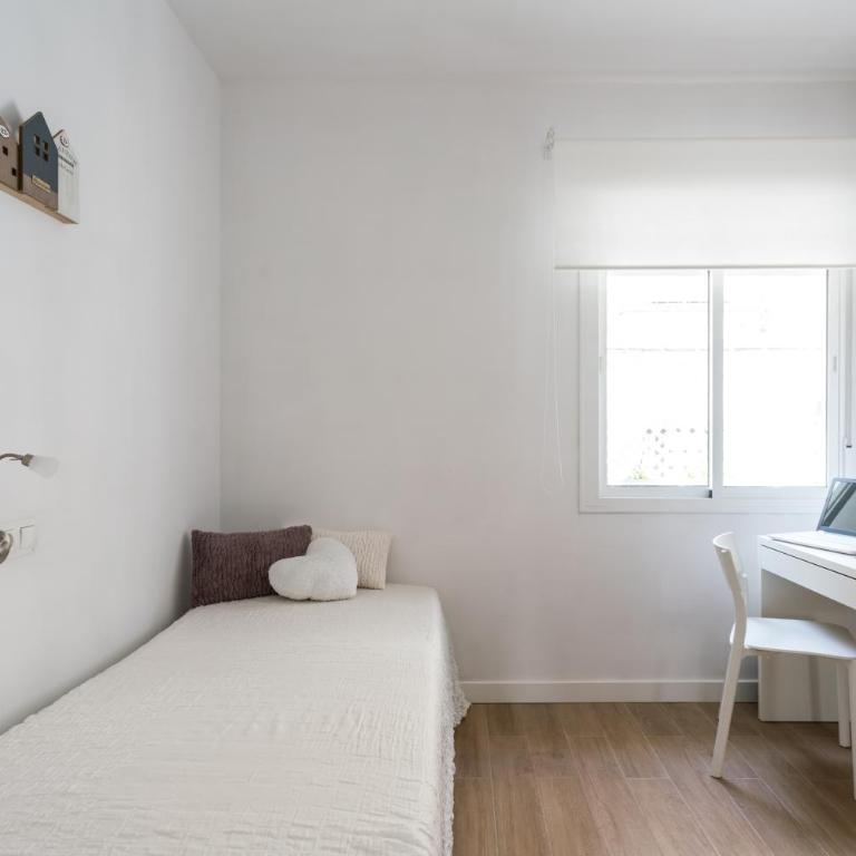 TRIANA 3 Bedrooms & 2 bath Parking Included - Apartamento de 3 dormitorios - 39
