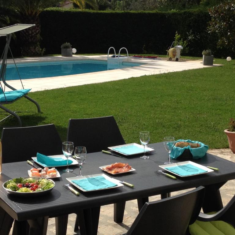 Charmante villa familiale - Villa avec Piscine Privée - 37