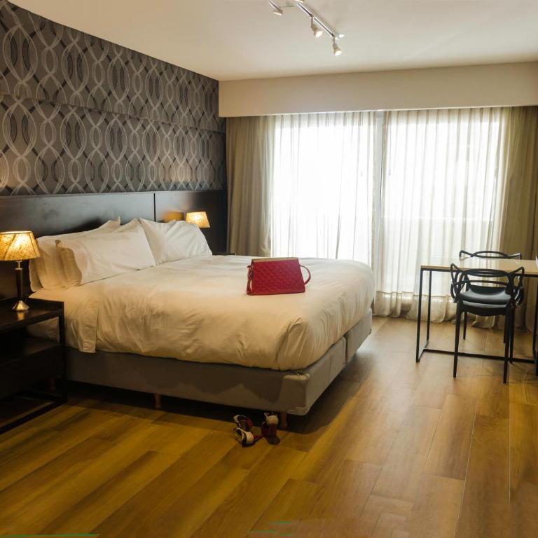 Avellaneda Aparts & Suites - Habitación adaptada para personas con movilidad reducida - Cama grande - 1