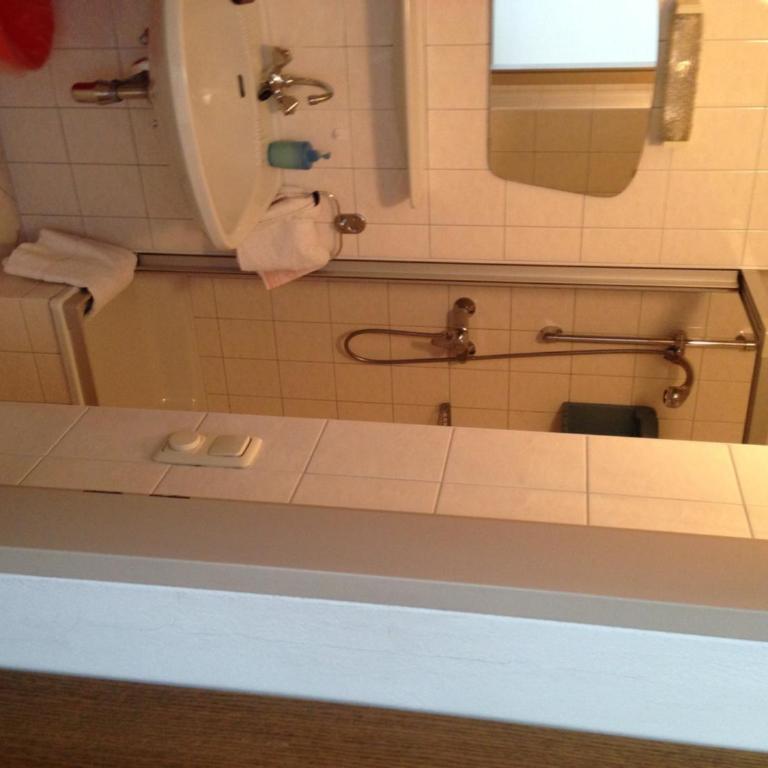 Haus Tenk - Doppelzimmer mit Balkon - 1