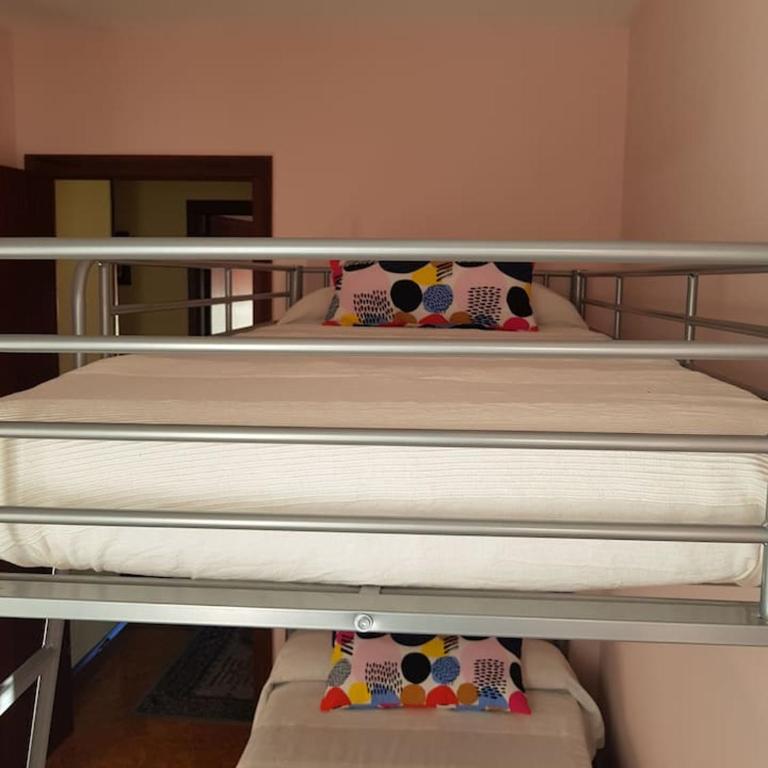 Apartamento Muy Amplio, con WiFi y a 12 Minutos del Centro - Apartamento de 2 dormitorios - 17
