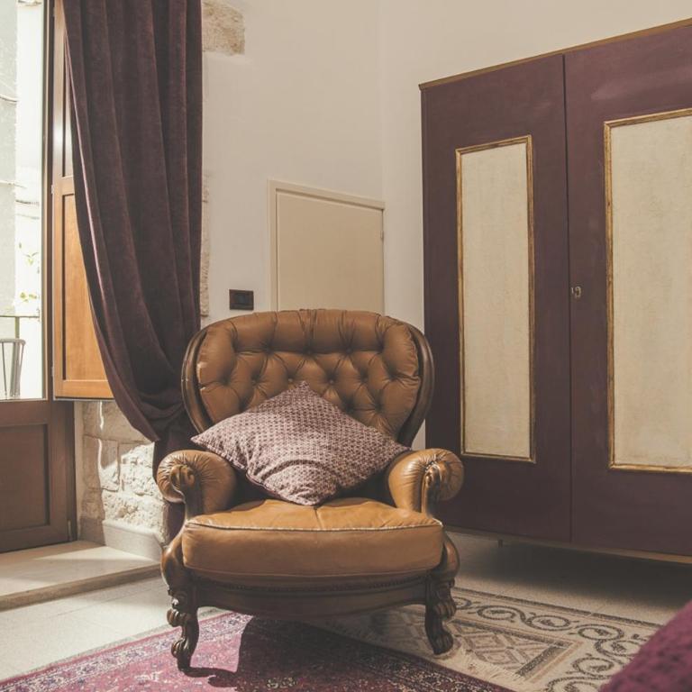 Palazzo Margherita - Camera King con Balcone - 6