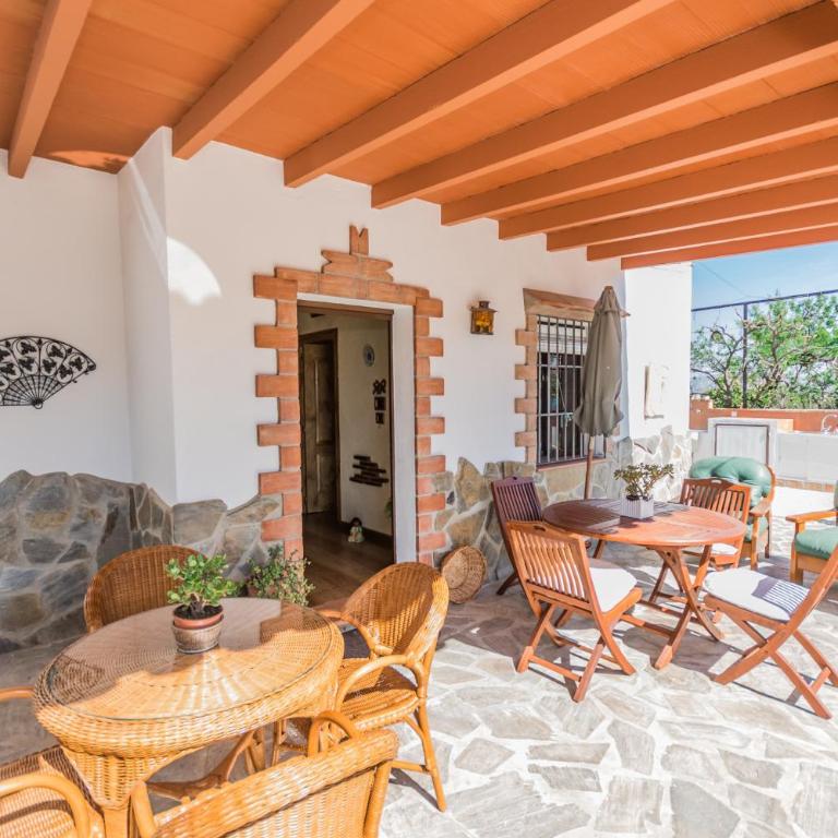 Cubo's Finca Jara - Three-Bedroom House - 4