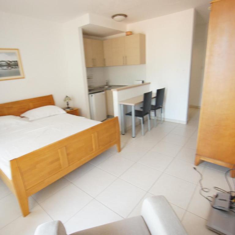 Apartments Bečići Sunset - Studio Apartment with Sea View - 3
