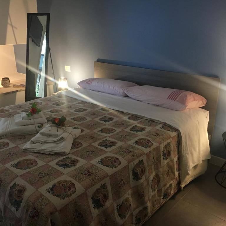 Dimora Don Francesco - Standard King Room - 8