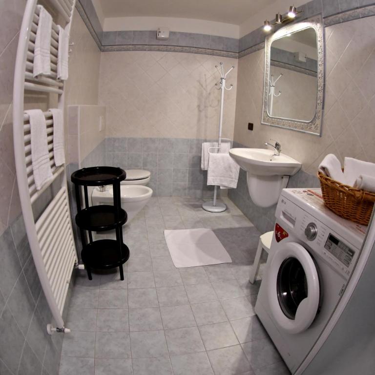 RESIDENZA GENZIANA - Appartamento con 2 Camere da Letto - 3