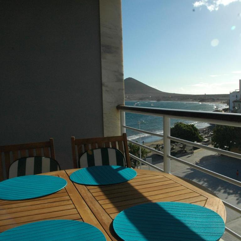 Lovely flat with sea-view, 1 minute walk to beach - Apartamento de 2 dormitorios con terraza y vistas al mar - 9