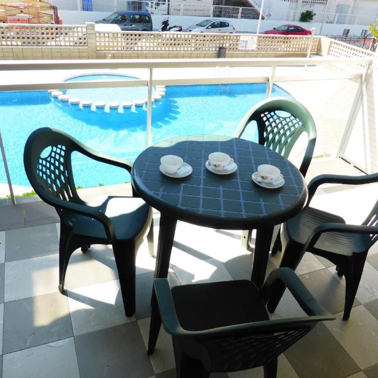 Apartamentos Montblanc Familidays 013 - Apartamento con vistas a la piscina - 25
