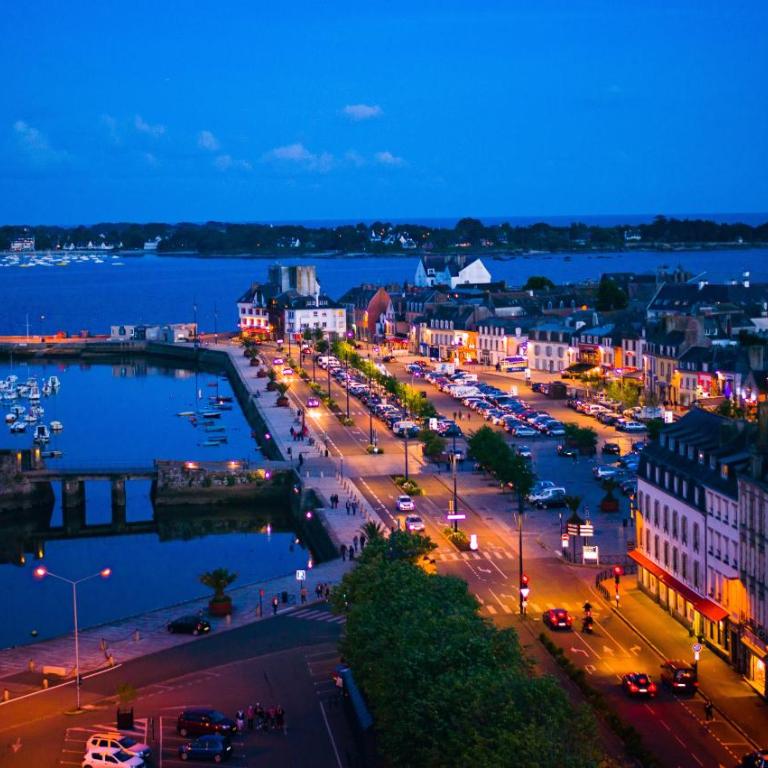 - L'IROIZH - CONCARNEAU - VUE MER PANORAMIQUE - STUDIO STANDING PLAGE DES SABLES BLANCS - PARKING - DRAPS & SERVIETTES INCLUS - NEAR THALASSOTHERAPY - Wifi - - Apartment mit 1 Schlafzimmer - 32