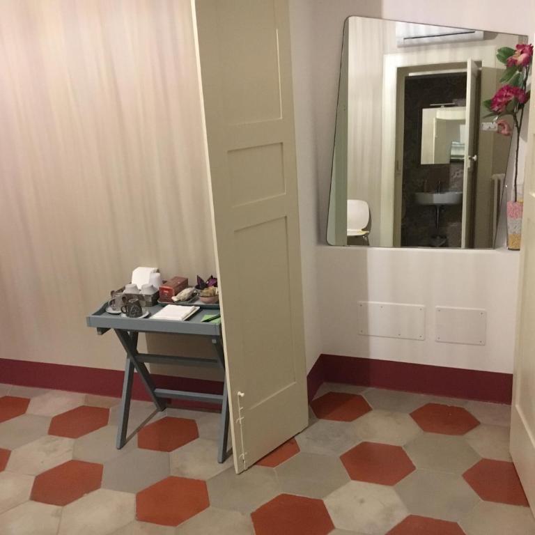 Dimora Don Francesco - King Room with Balcony - 5