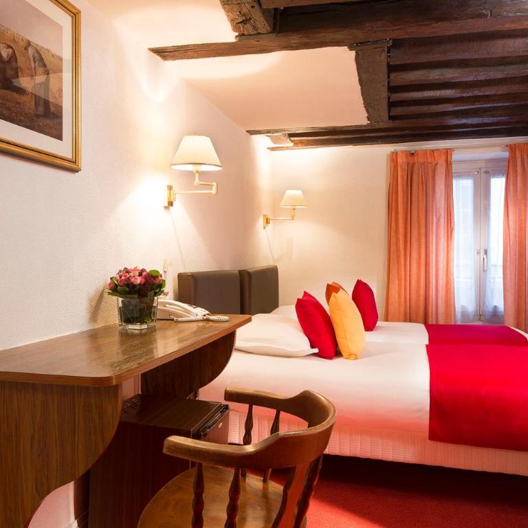 Hôtel Saint Roch - Chambre Triple Supérieure - 1
