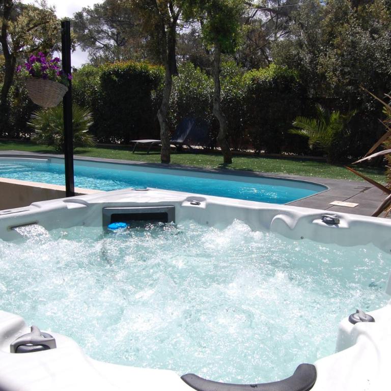 Le Clos des Barelles - Chambre Double - 10
