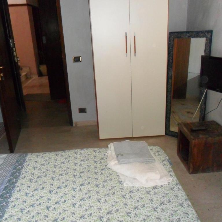B&B PinkHouse - Camera Singola con Bagno Privato - 5