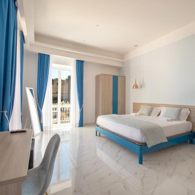 MAIN - Municipio - Suite King con Vista Mare e Vasca Idromassaggio - 10