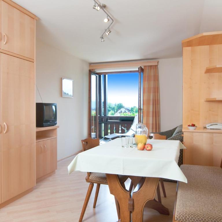 Hubertushof - Apartment mit 1 Schlafzimmer und Balkon - Typ B - 2
