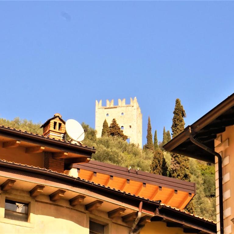 Residenza Castello - Holiday Home Garda Trentino - Apartment - 10