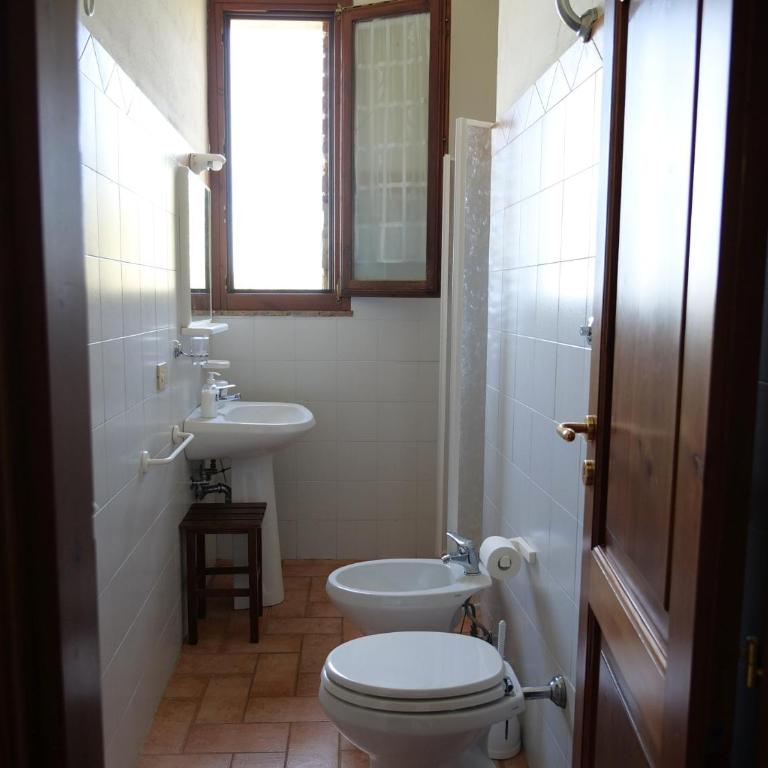Agriturismo Montegonfoli - Double Room with Garden View - 7