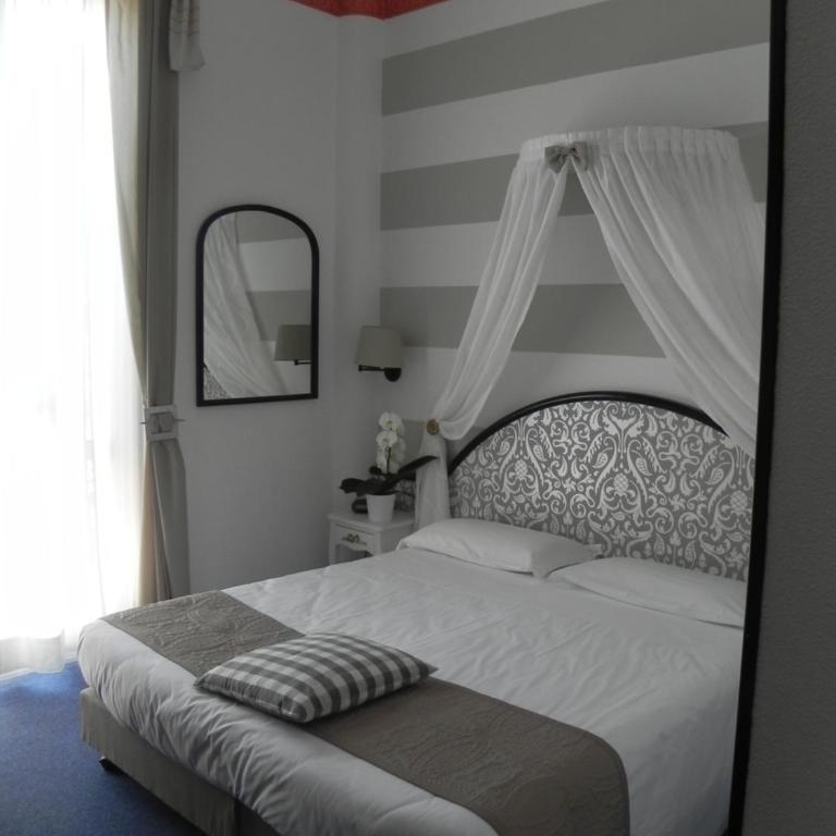 Hotel Helios - Camera Matrimoniale/Doppia con Letti Singoli con Vista Mare - 4