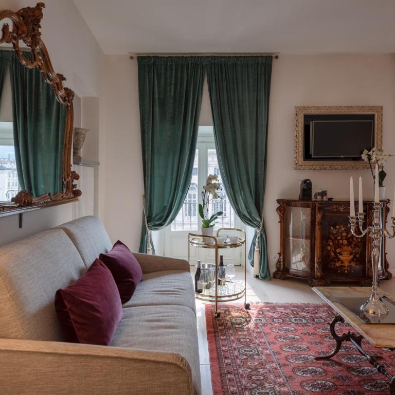 Corte Realdi Piazza Castello Torino - Deluxe Double Room with Castle View - 9