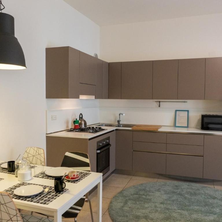 Ampia residenza Filippini a pochi passi dall'Arena - Domus Verona - Appartamento con Balcone - 5
