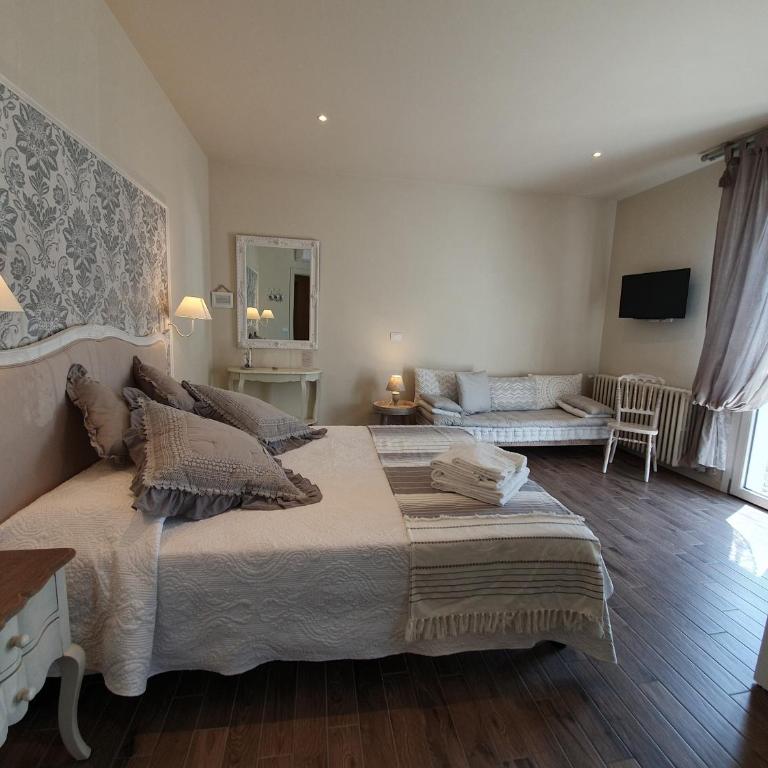Romantic Home - Camera King con Balcone - 3
