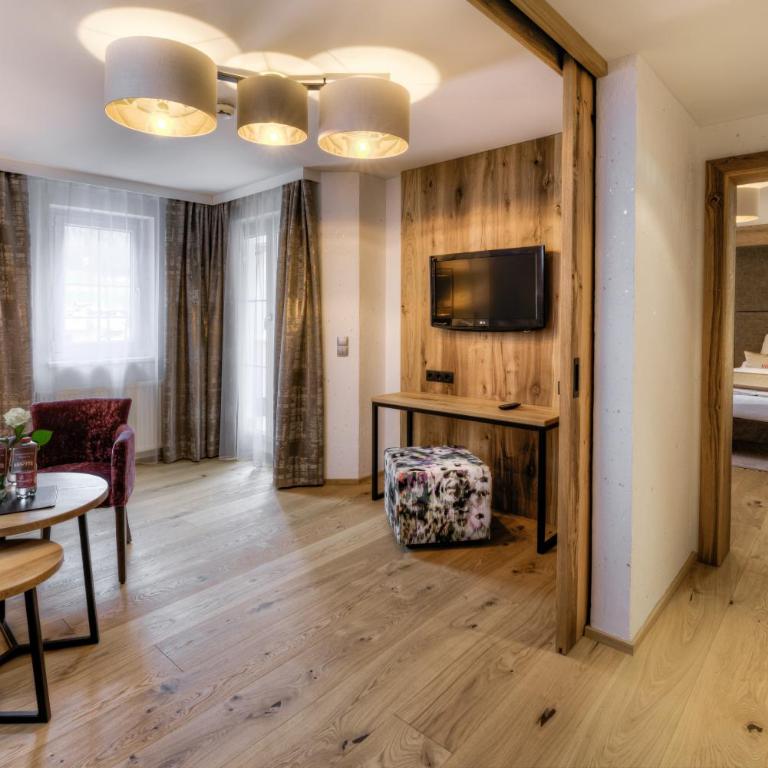 Hotel Brigitte - Standard Suite - 11