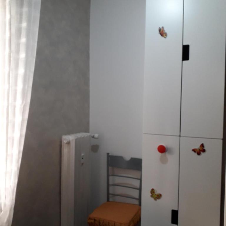 La casa di Laura - Two-Bedroom Family Apartment - 28