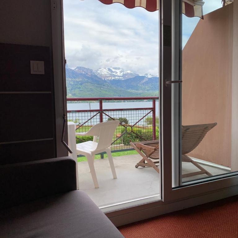 Hôtel Beauregard, The Originals Relais - Privilege Family Room - Lake and Garden Side - 9