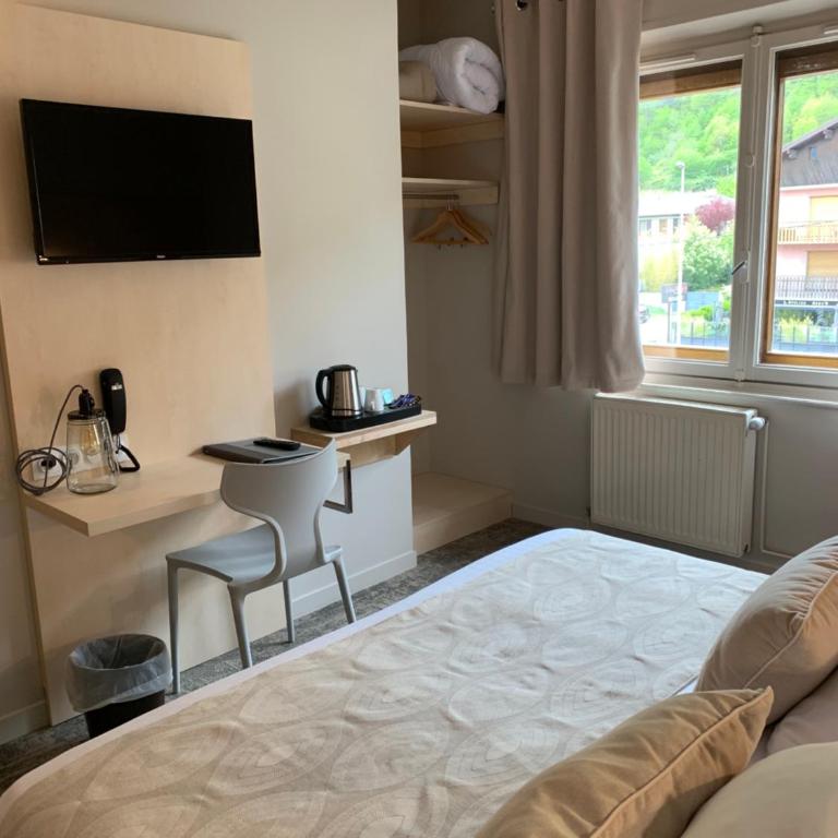 Hôtel Beauregard, The Originals Relais - Superior Doppelzimmer mit Blick auf den Wald und den Parkplatz - 9