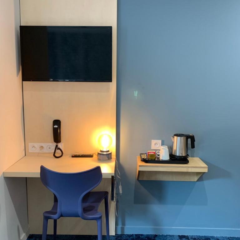 Hôtel Beauregard, The Originals Relais - Superior Doppelzimmer mit Blick auf den Wald und den Parkplatz - 6