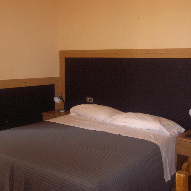 Hotel Doria - Doppel- oder Zweibettzimmer - 11