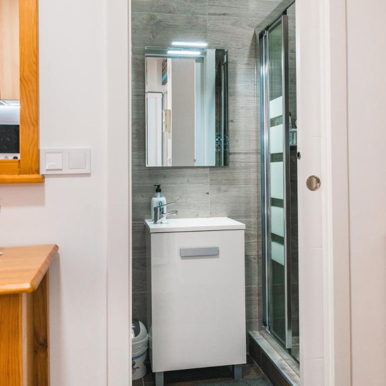 Jara Apartments ! - Studio Apartment - 14