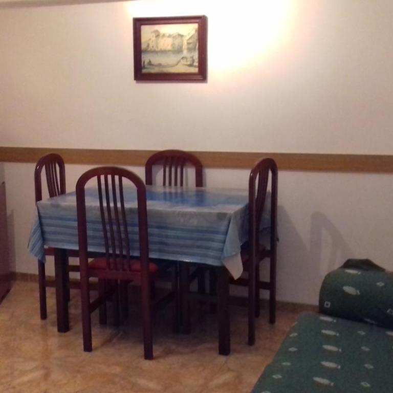 Apartamento con vistas al mar - Two-Bedroom Apartment - 6